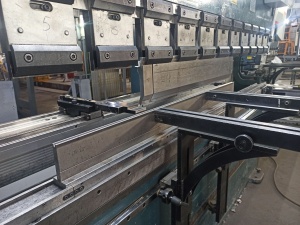 Листогибочный пресс Durma AD-R 30100