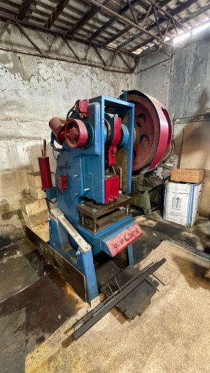 Станки инструмент для изготовления жестянных изделий