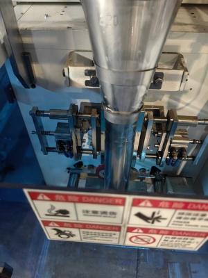 Машина счетно-фасовочная для метизов ZT-4-PM