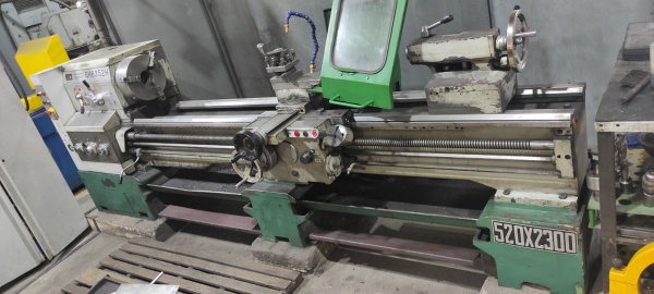 Токарно-винторезный станок GH6252H