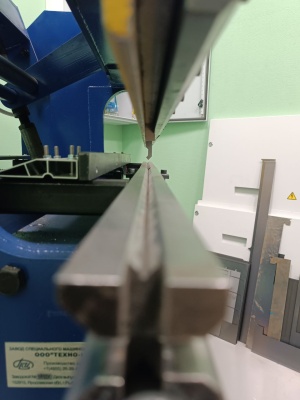 Листогибочная машина ЛГ1250/3 с гидравликой