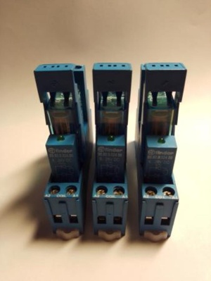 Finder Typ 40.52+Typ 90.95+Typ 99.80 Реле 8A 250V Катушка 24VDC