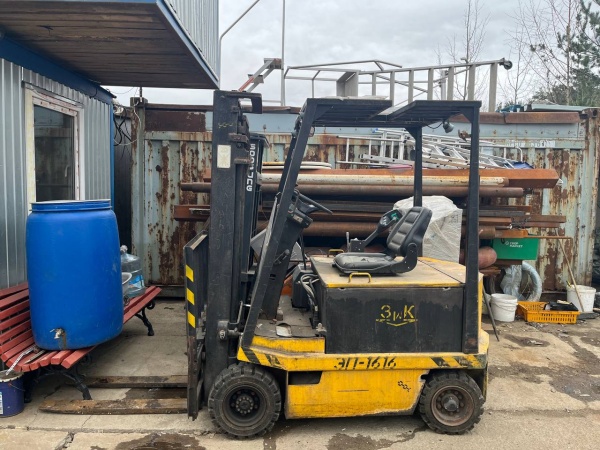 Вилочный погрузчик ЗиК