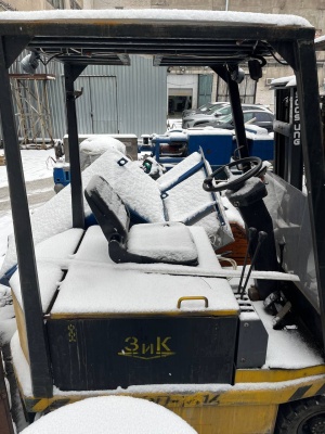 Вилочный погрузчик ЗиК