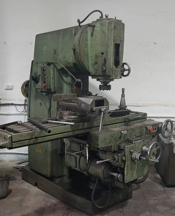 6Н13 станок консольно-фрезерный вертикальный