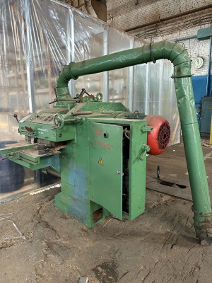 Прирезной однопильный станок ЦДК4-3