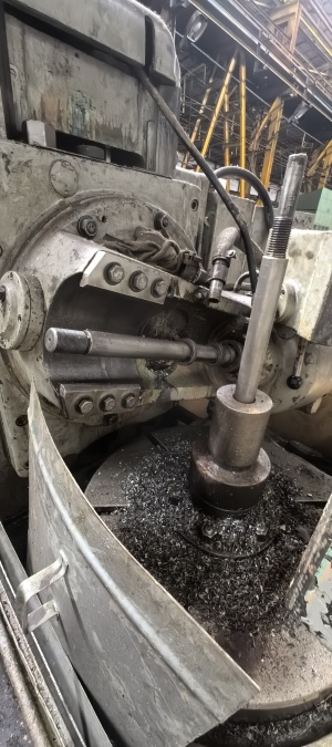 Зубофрезный станок 5К32П