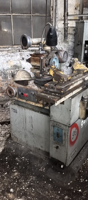 Заточной универсальный станок 3М642