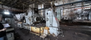 Зубофрезный полуавтомат 5А342