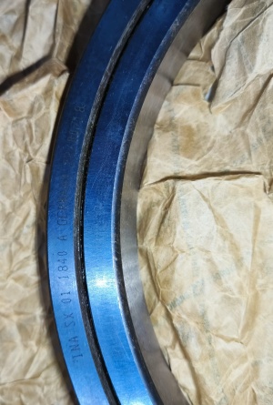 Подшипник перекрестно-роликовый SX011840-A