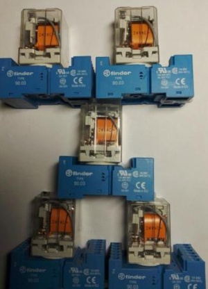 Finder 60.13 Реле 10А 250В 24VAC с колодкой FINDER 90.03
