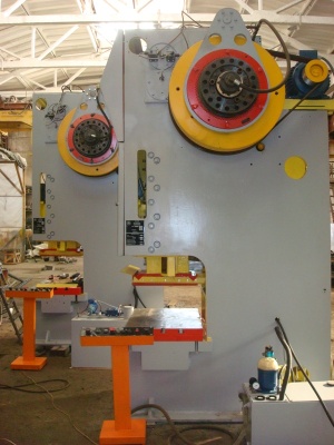 пресса кривошипные - КВ2132. после модернизациии