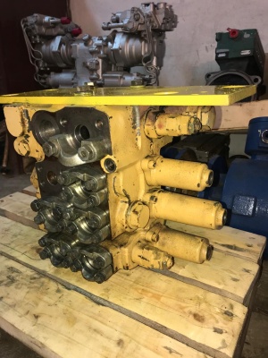 Гидрораспределитель Komatsu 723-61-31111