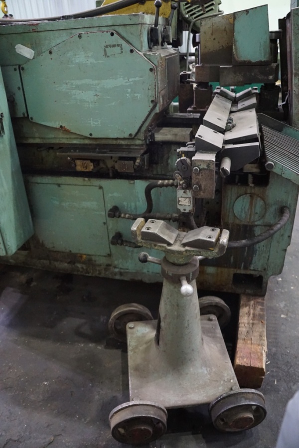 Отрезной круглопильный автомат 8Г663