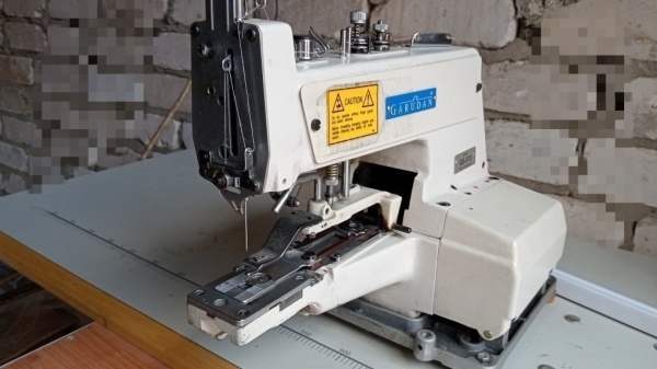 Автоматическая пуговичная машина Garudan GS-373 для этикеток