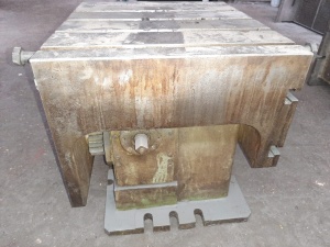 стол коробчатый стол-кубик