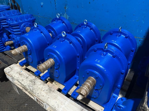 Мoтоp-peдуктop 4МЦ2С-125,мотор-редуктор МЦ2С-125