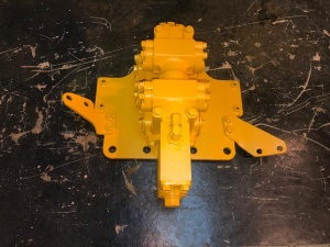 Клапан Komatsu 700-61-13006