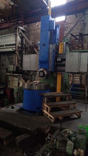 Токарно-карусельный станок 1512Ф3