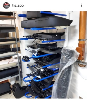 Стеллажи консольные для автостекол, бамперов и интерьера автомобиля