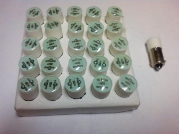 Мн-24 B9S/14 светодиодный индикатор 24В