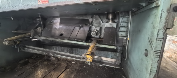 Зубофрезный станок 5К32П