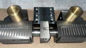 Тиски станочные резьбонарезного станка 5993-5А993