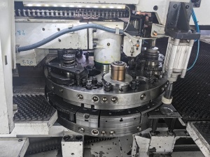 Координатно-пробивной пресс Durma ТP9 с ЧПУ