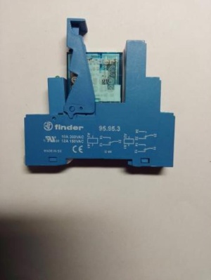 Finder Typ 40.52+Typ 90.95+Typ 99.80 Реле 8A 250V Катушка 24VDC