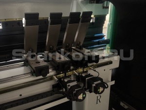 Гидравлический листогибочный пресс TS-P 125/3200