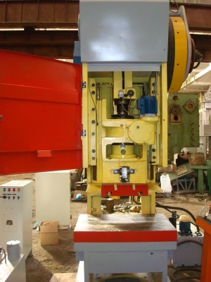 пресса кривошипные - КВ2132. после модернизациии