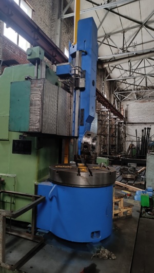 Токарно-карусельный станок 1512Ф3