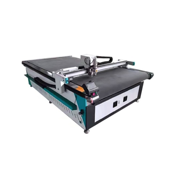 Плоттер для резки вспененного ПВХ пластика HT-1625