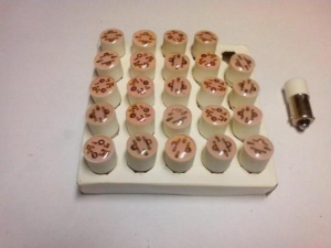 Мн-24 B9S/14 светодиодный индикатор 24В