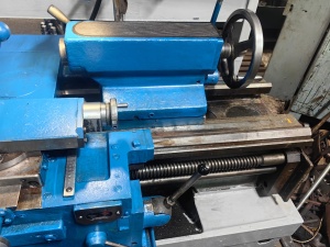 Токарно-винторезный станок 1К62Д