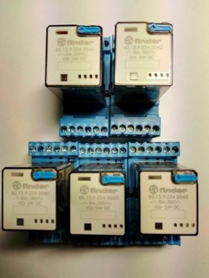 FINDER Typ 60.13 + Typ 90.03 Реле 10A 250V Катушка 24VDC