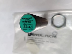 NJ5-18GM50-E2-V1 Pepperl + Fuchs Индуктивный датчик диаметр 18 мм
