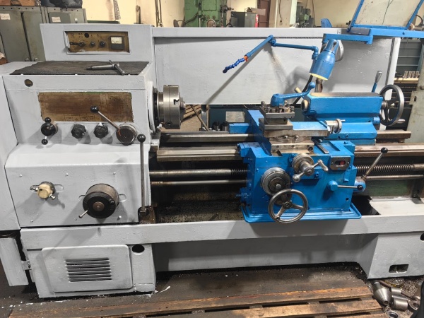 Токарно-винторезный станок 1К62Д