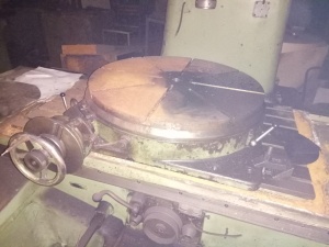 Стол поворотный диаметром 700 мм (с ручным приводом)