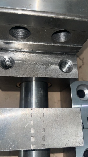 Тиски станочные резьбонарезного станка 5993-5А993