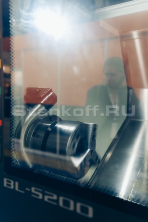 Токарный обрабатывающий центр с ЧПУ NINGBO BLIN MACHINERY BL-S200