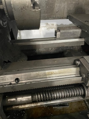 Токарно-винторезный станок 16Д25