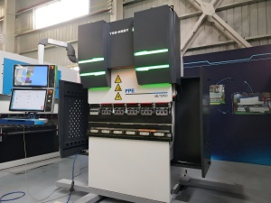 Листогибочный пресс PPЕ40/1250-4