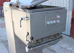 Вакуумная фаршемешалка