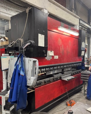 Листогиб гидровлический Amada HFP 130-3S с ЧПУ