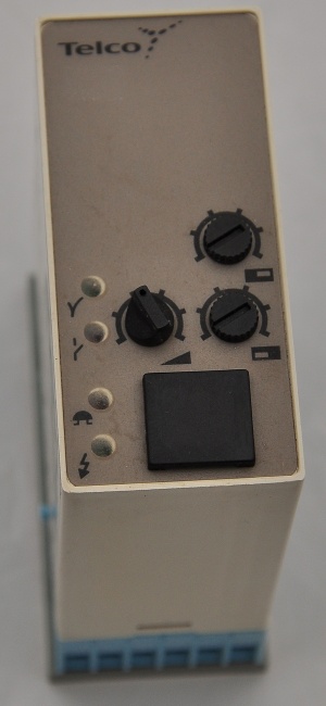 Контроллер OMRON CQM1-CPU51 и модули, память, блоки питания к нему, CP1L-M60DR-A, реле Moeller Eaton DILER-31,DILER-22-G,DILEM-01-G,PKZM0-4