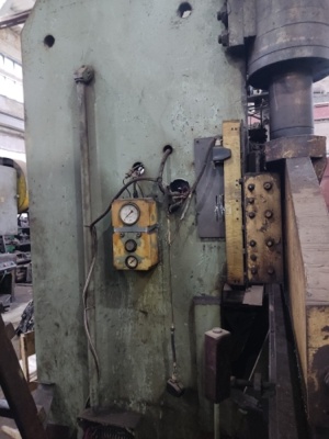 Пресс гидравлический листогибочный ИА-1432А