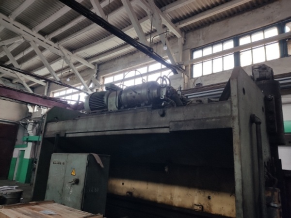 Пресс гидравлический листогибочный ИА-1432А