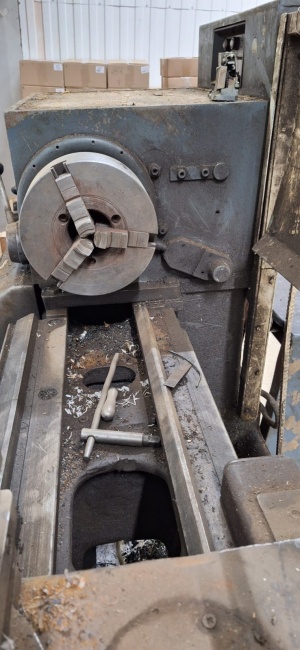 Универсальный токарно-винторезный станок ТС-75