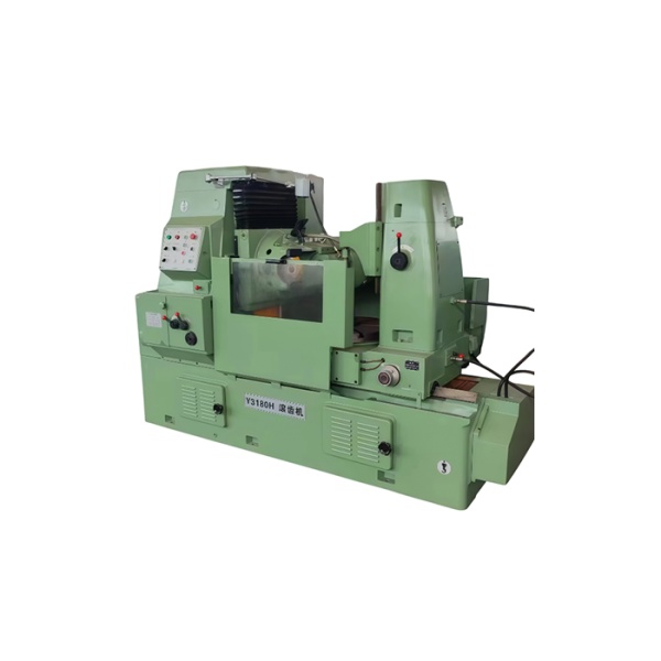 Зубофрезерный станок YM3180H